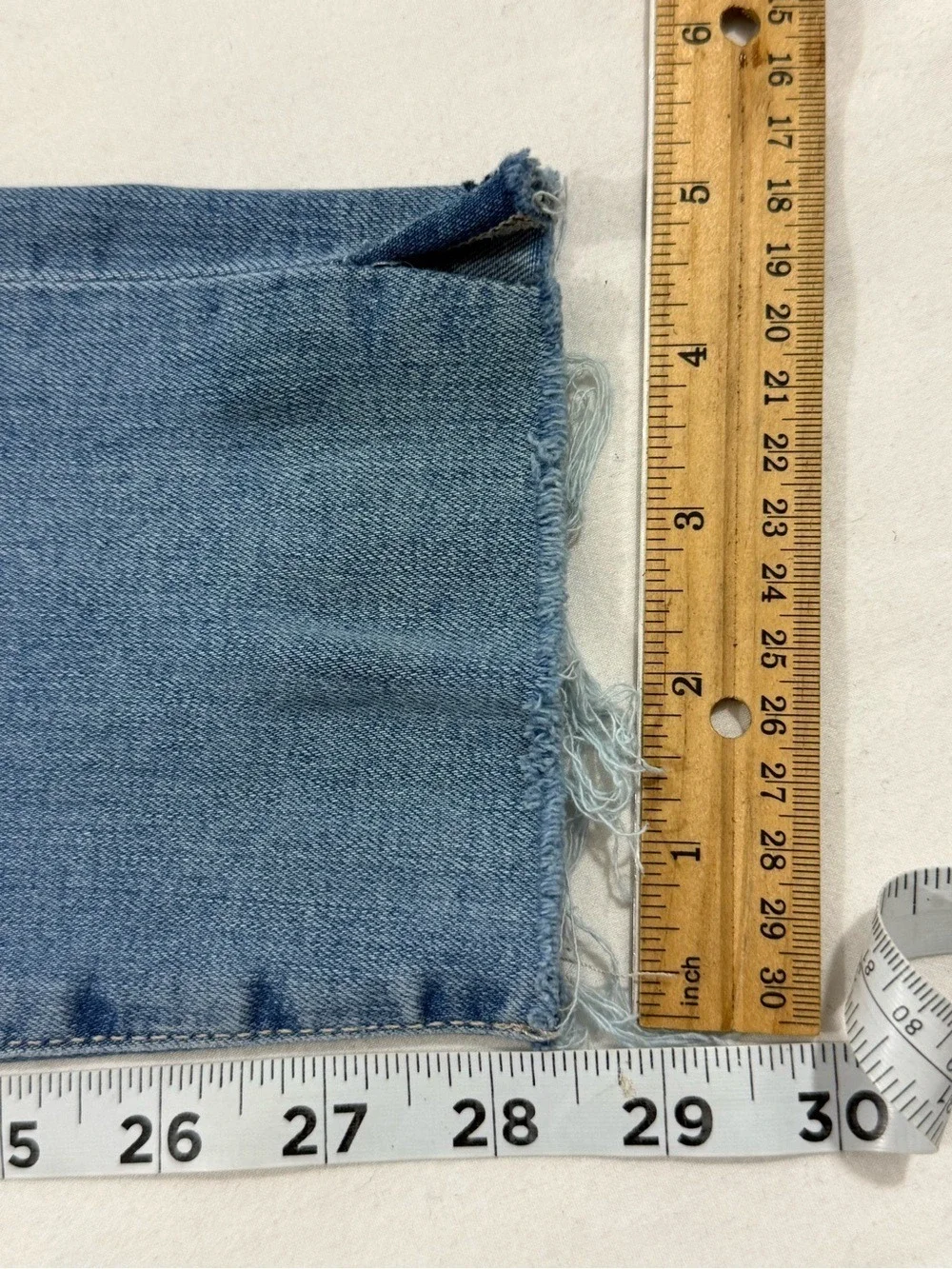 FRAME Le High Skinny Raw Hem Side Slit Jeans Women 27 Light Wash Stretch